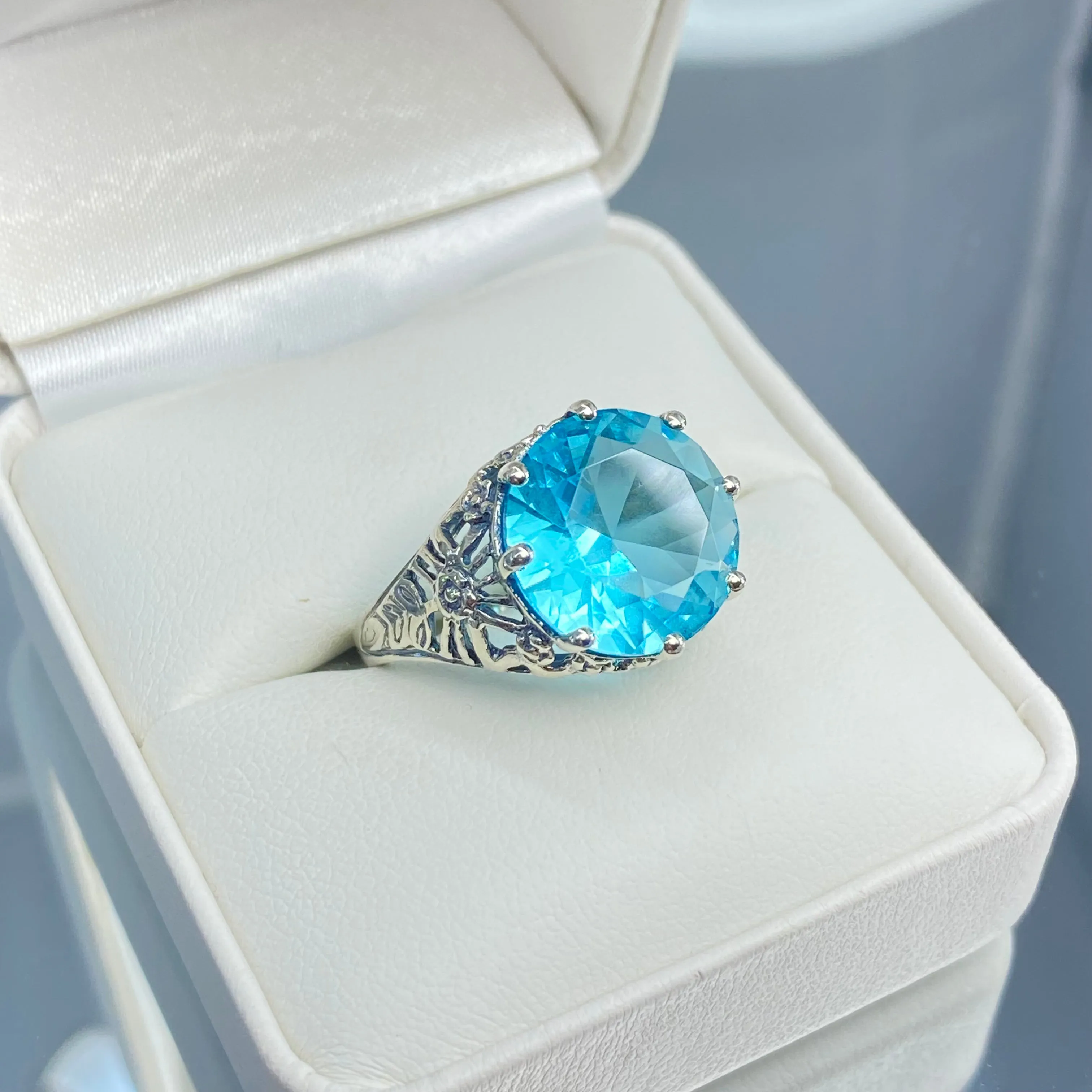 Sky Blue Aquamarine Ring, Size 9, Round Gem, Silver Crown Filigree Victorian Jewelry, D08 - Ready to Ship