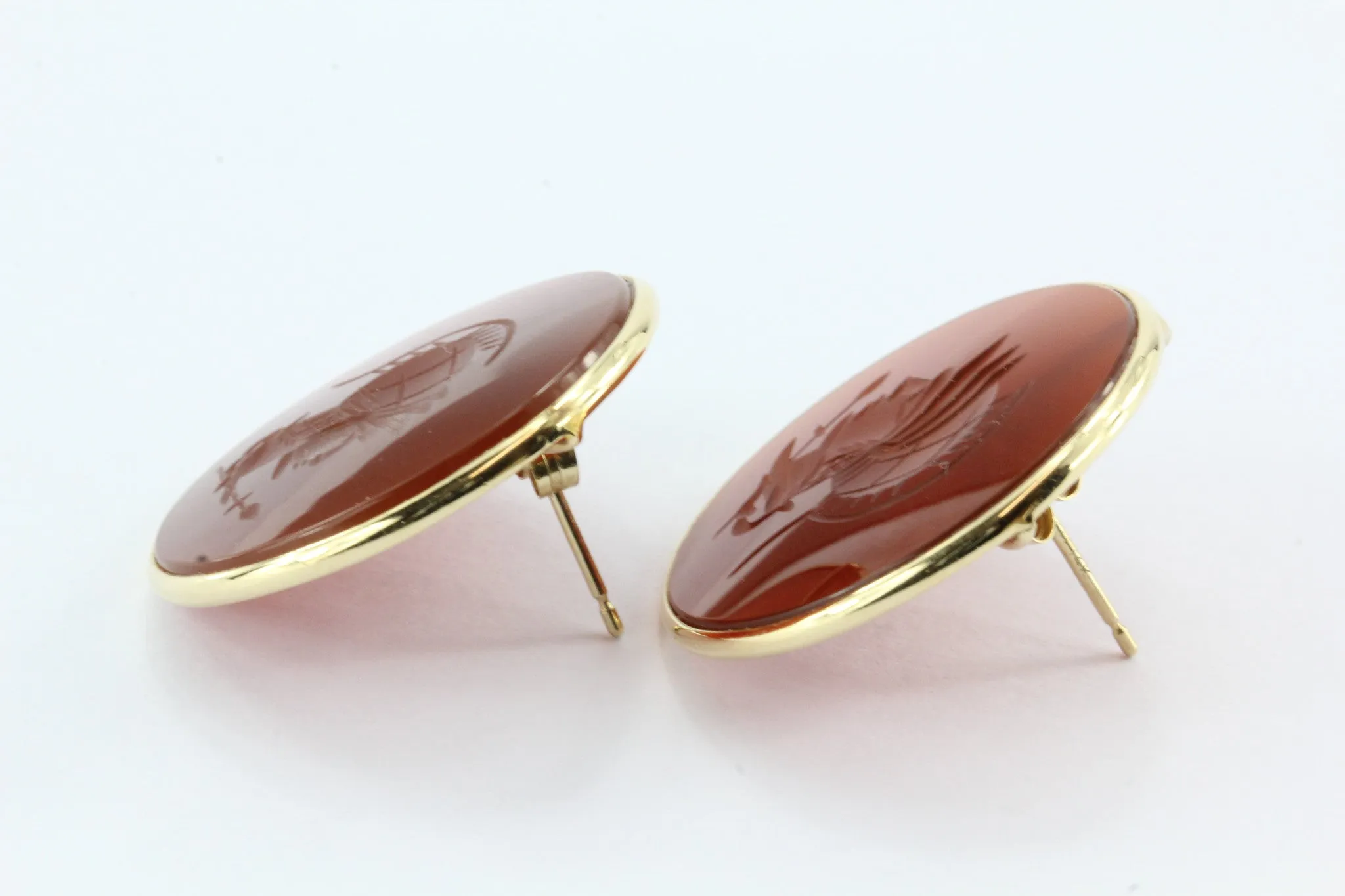 Vintage 14K Gold Carnelian Cameo Roman Warrior Disc Earrings