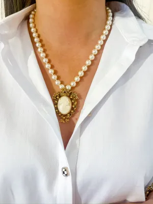 Vintage Cameo Necklace