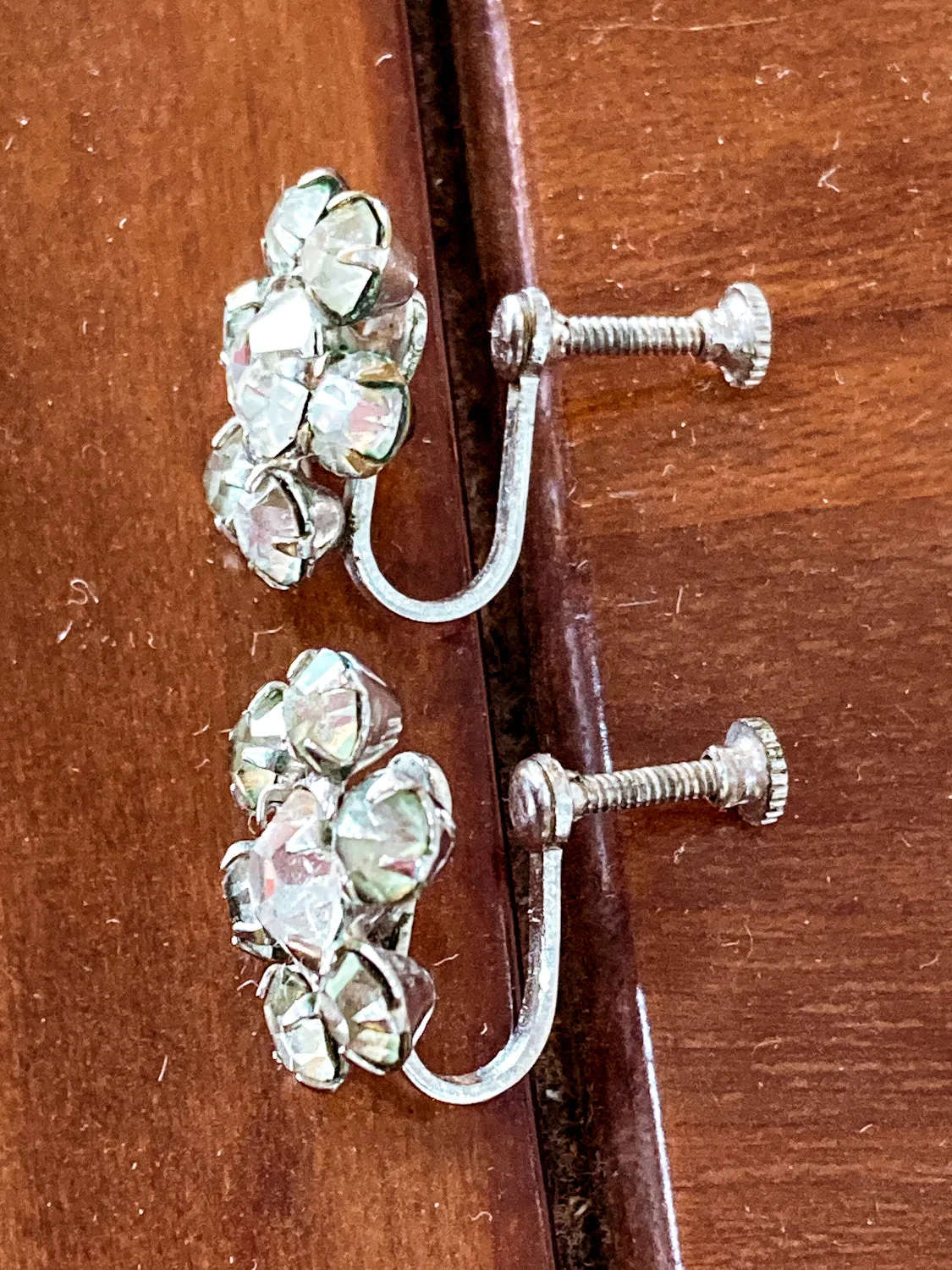 Vintage Clear Rhinestone Filigree Brooch Pendant Screw-On Earring Set Original Box