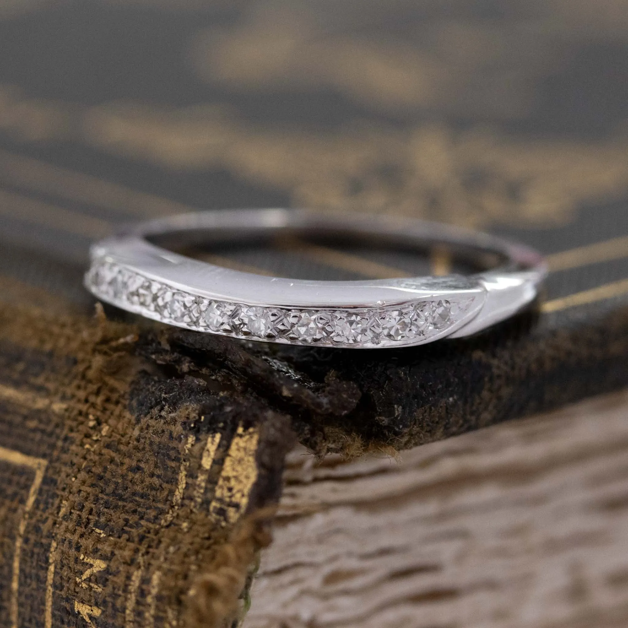 Vintage Single Cut Diamond Band