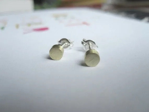 Well-Designed, Contemporary Hand-Made Geometric Circle Stud Earrings - 0023