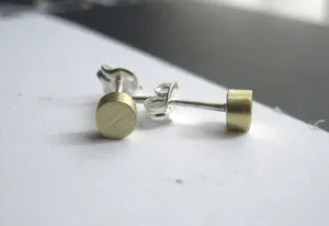 Well-Designed, Contemporary Hand-Made Geometric Circle Stud Earrings - 0023