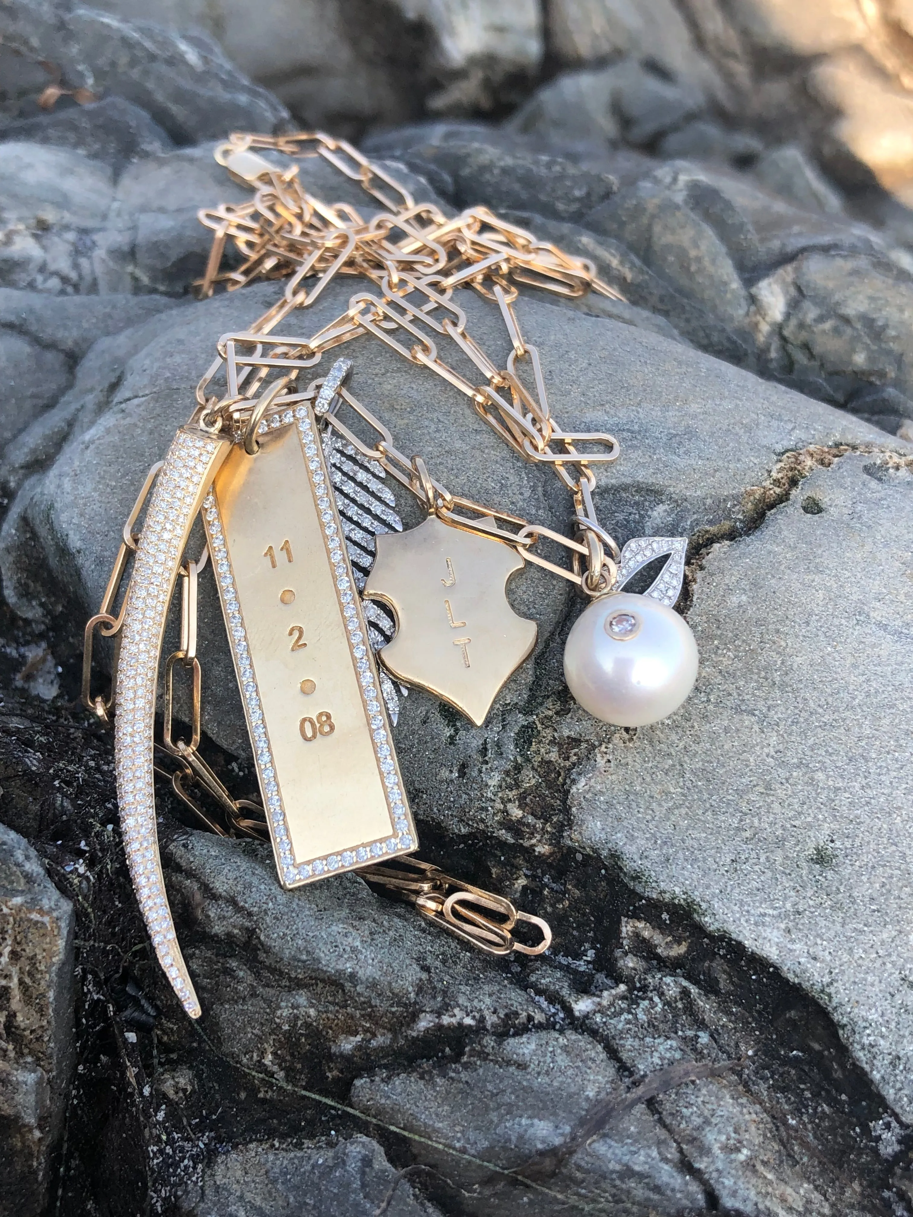 WHITE PEARL WITH BEZEL SET DIAMOND