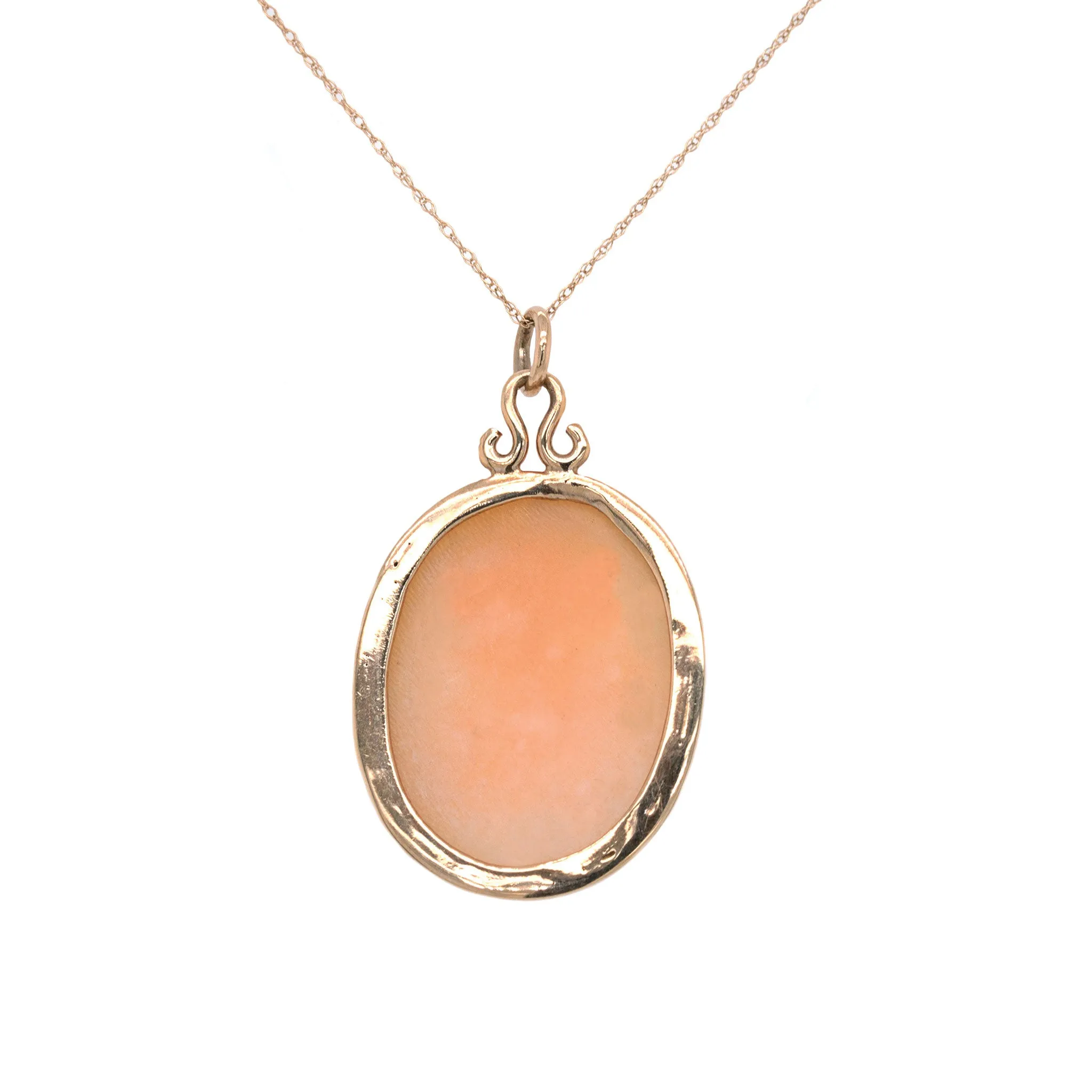 Yellow Gold Shell Cameo Pendant Necklace